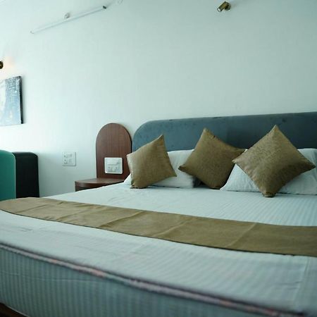 The Periwinkle Homestay Bhīm Tāl Eksteriør billede