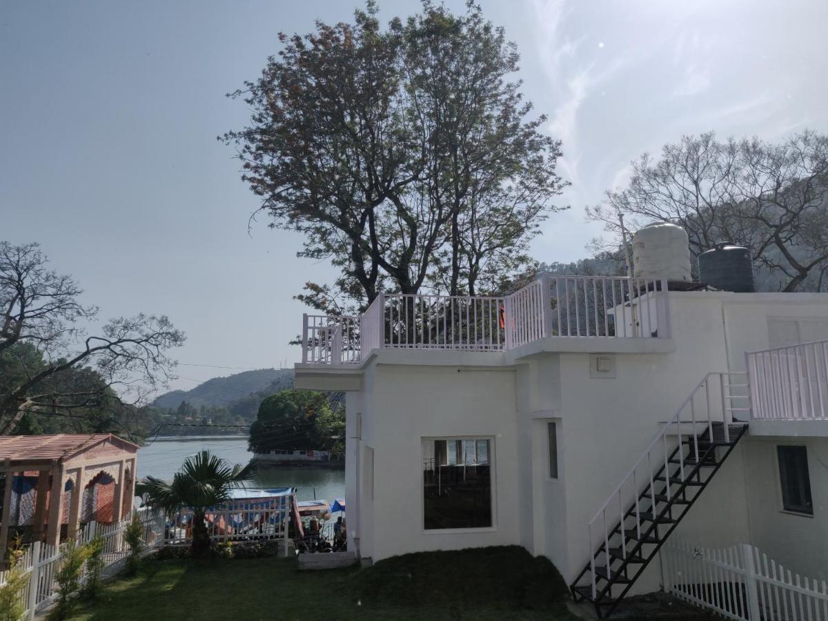 The Periwinkle Homestay Bhīm Tāl Eksteriør billede