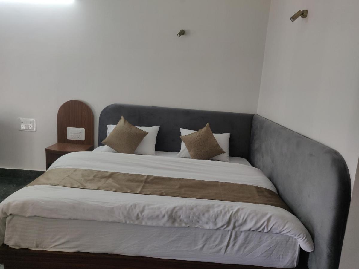 The Periwinkle Homestay Bhīm Tāl Eksteriør billede