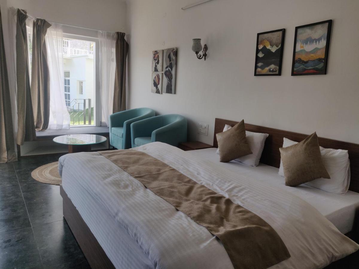 The Periwinkle Homestay Bhīm Tāl Eksteriør billede